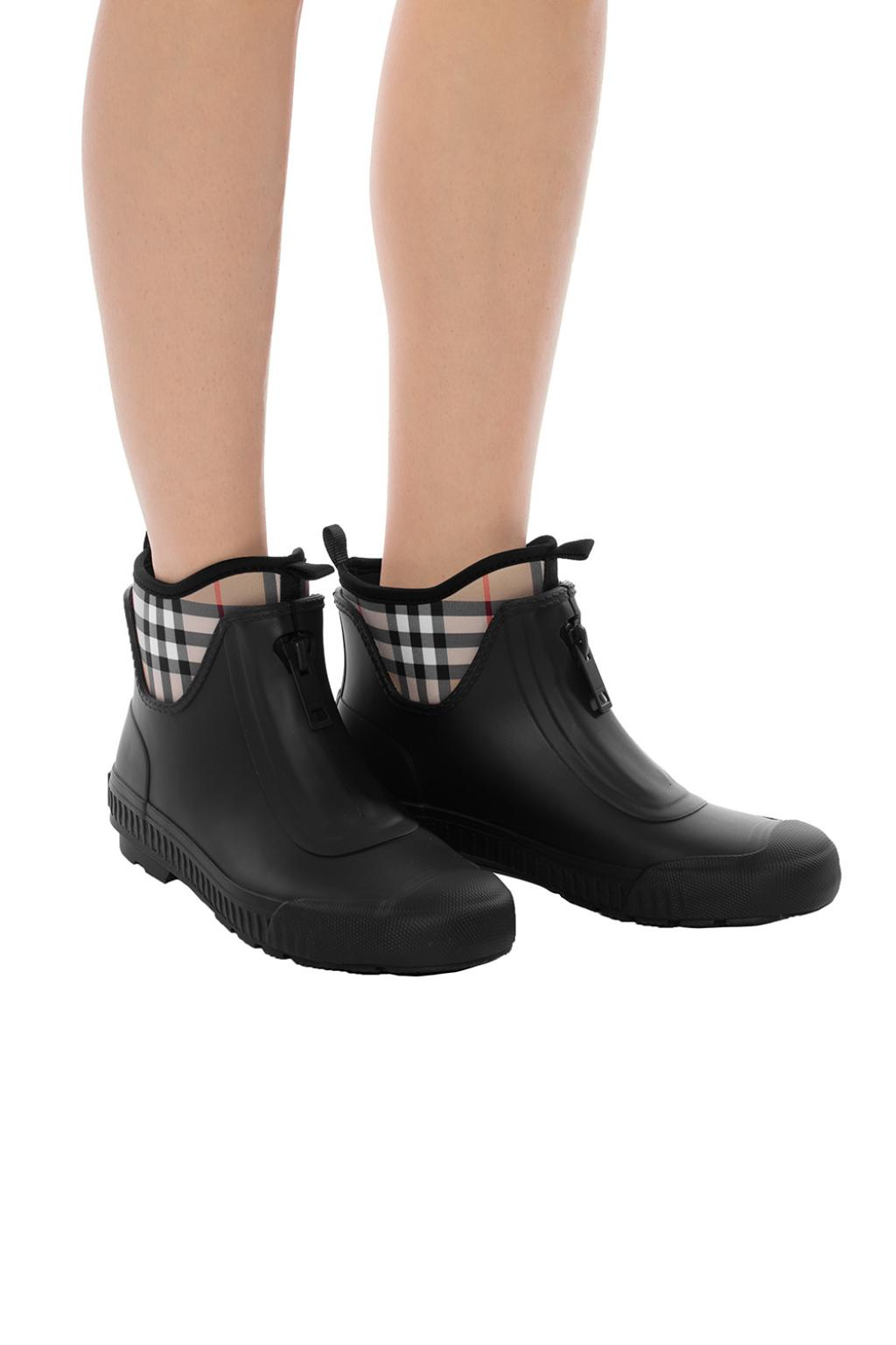 Burberry short top rain boots